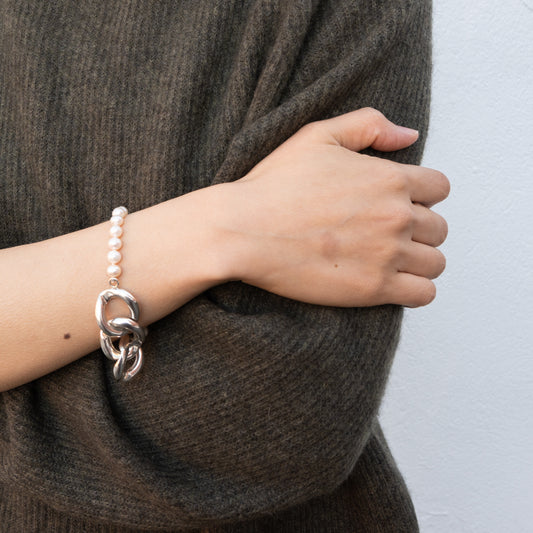 Alexandra Temple, Three Silver Links Bracelet with Freshwater Pearls