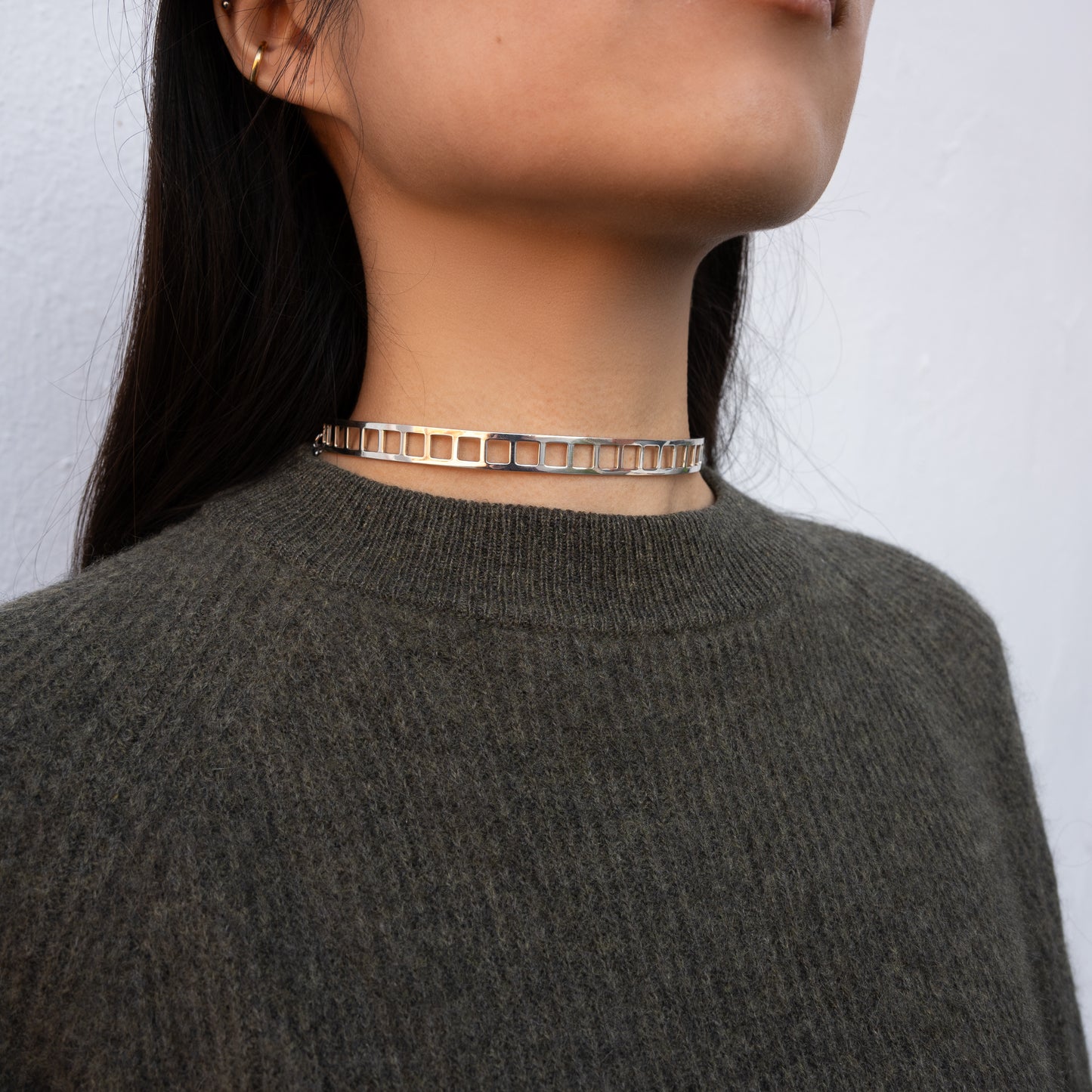Alexandra Temple, Silver Choker