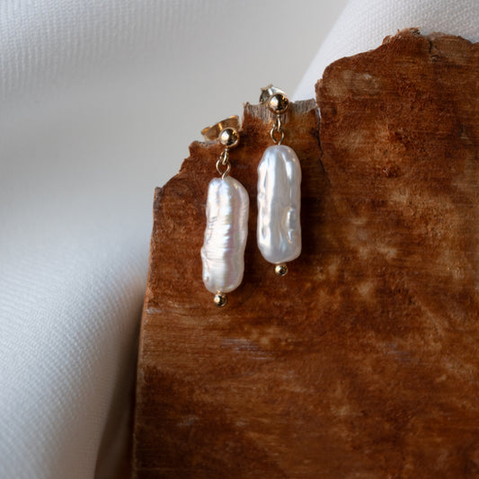 Brenda Wong, Stick Pearl Earrings