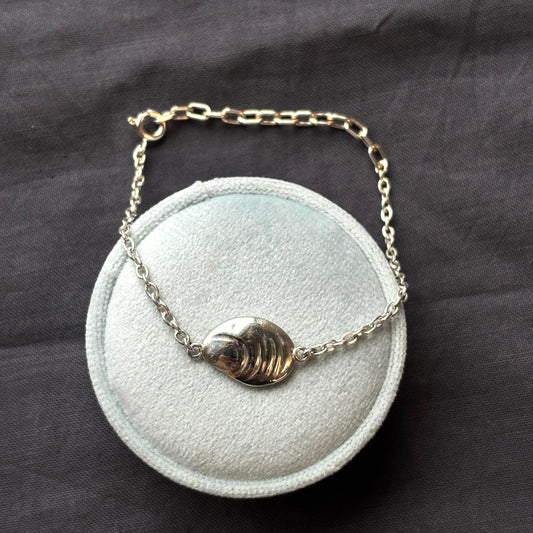 Kathryn Rebecca, Large Skipping Stone Bracelet