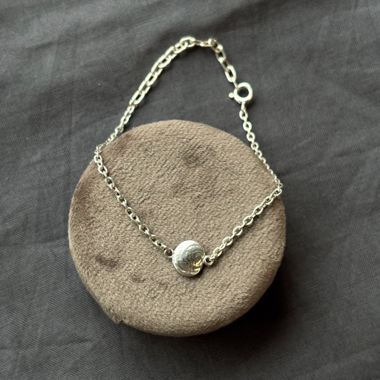 Kathryn Rebecca, Medium Skipping Stone Bracelet