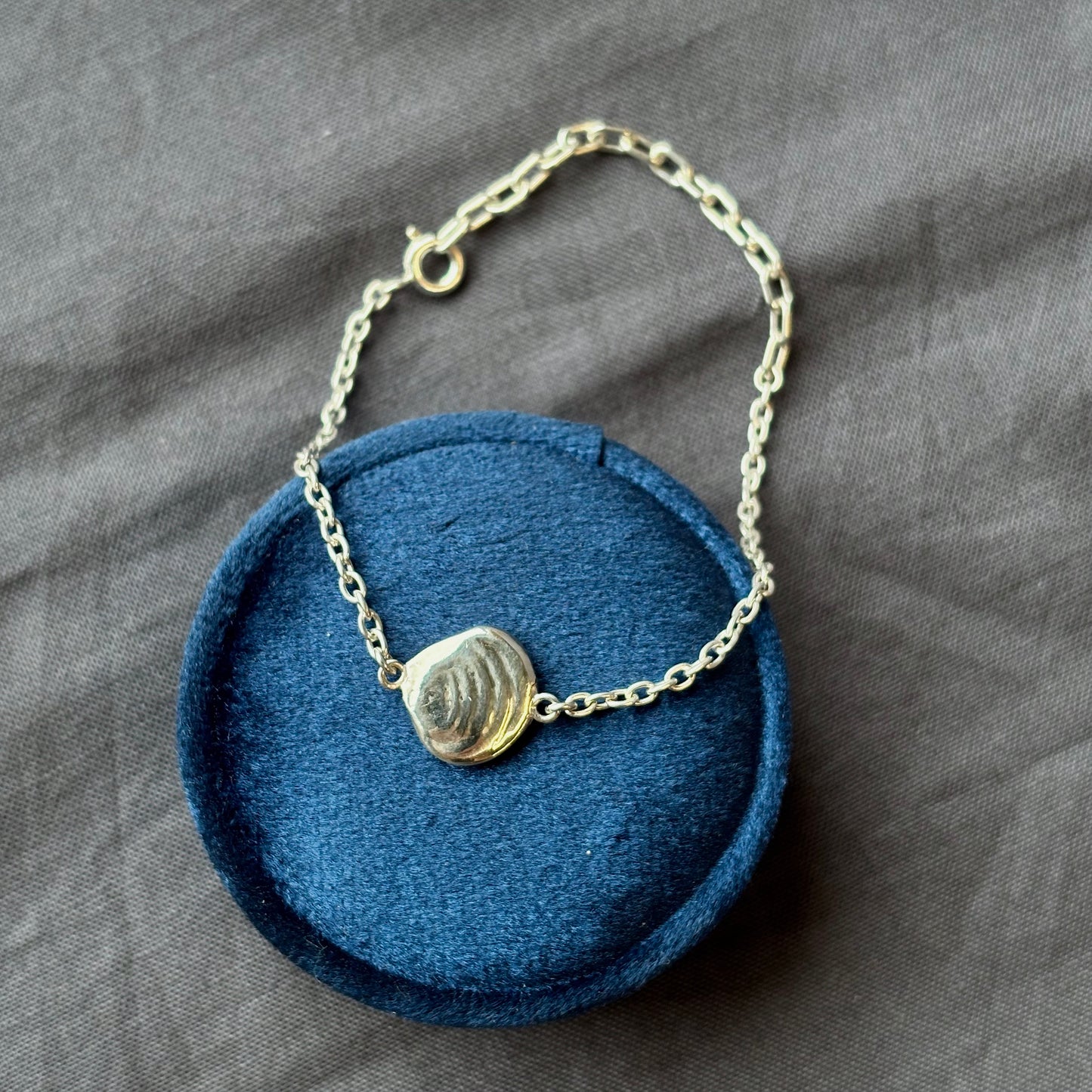 Kathryn Rebecca, Small Skipping Stone Bracelet