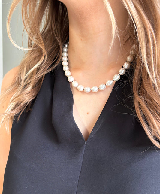 Andrea Mueller, Silk Knots Pearl Necklace