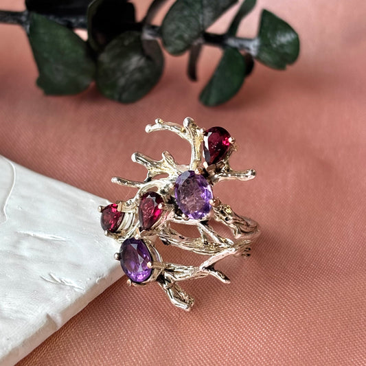 Out Designs, Gemstones Entangled in Coral Ring