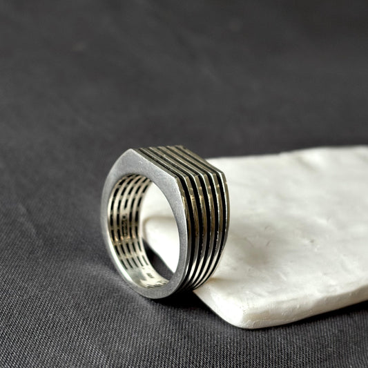 Spoke, Metropolis Ring