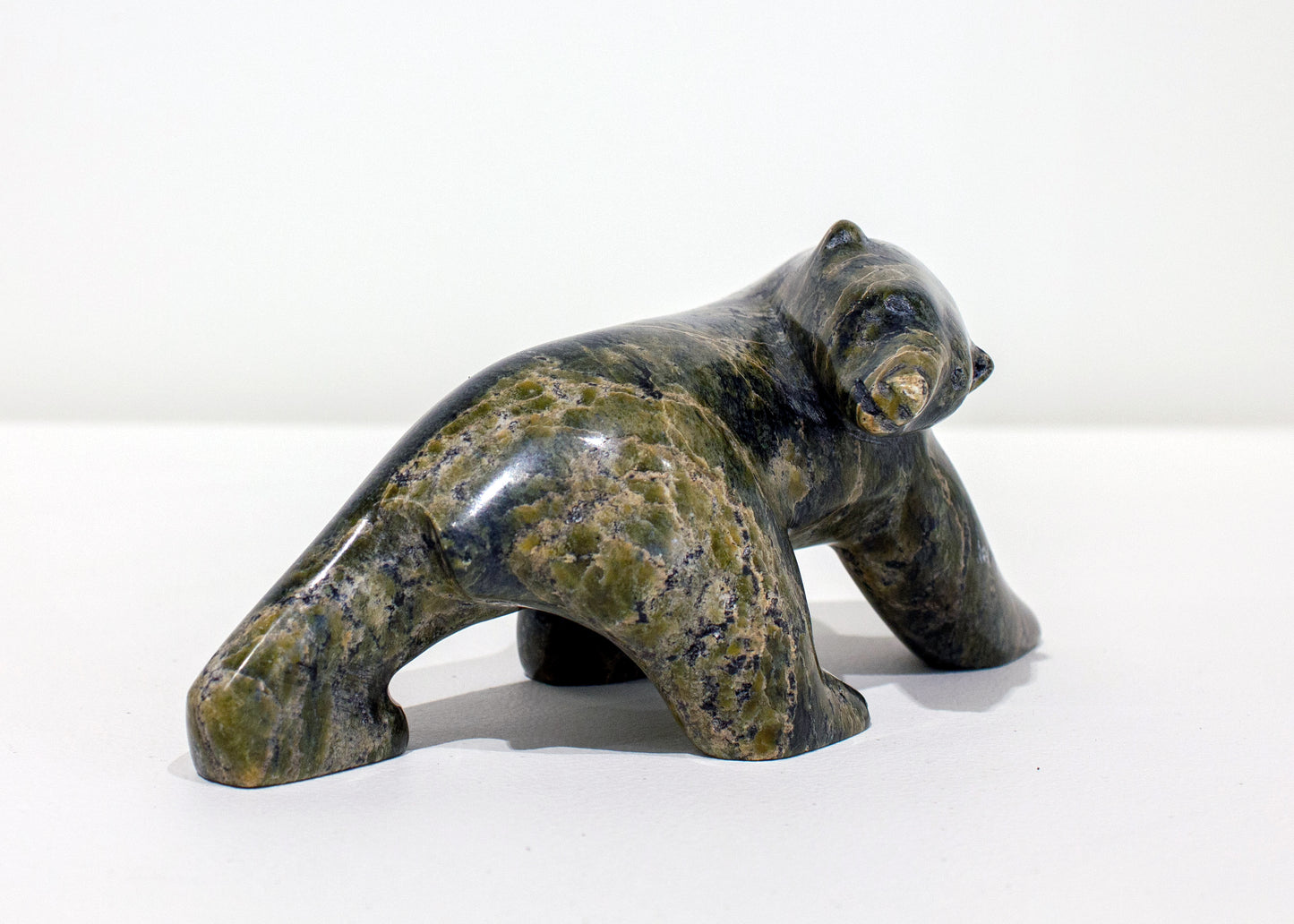 Allan Shiutapik, Bear Looking Back