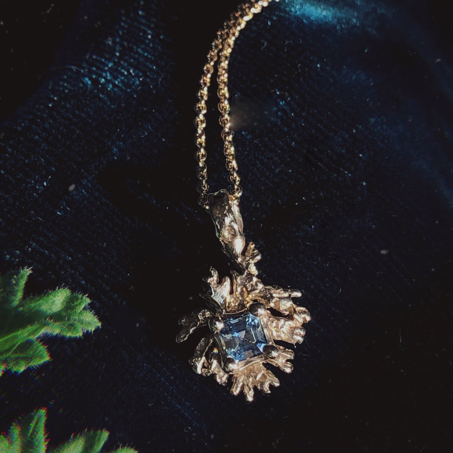 RYHN, Geranium Mer Necklace