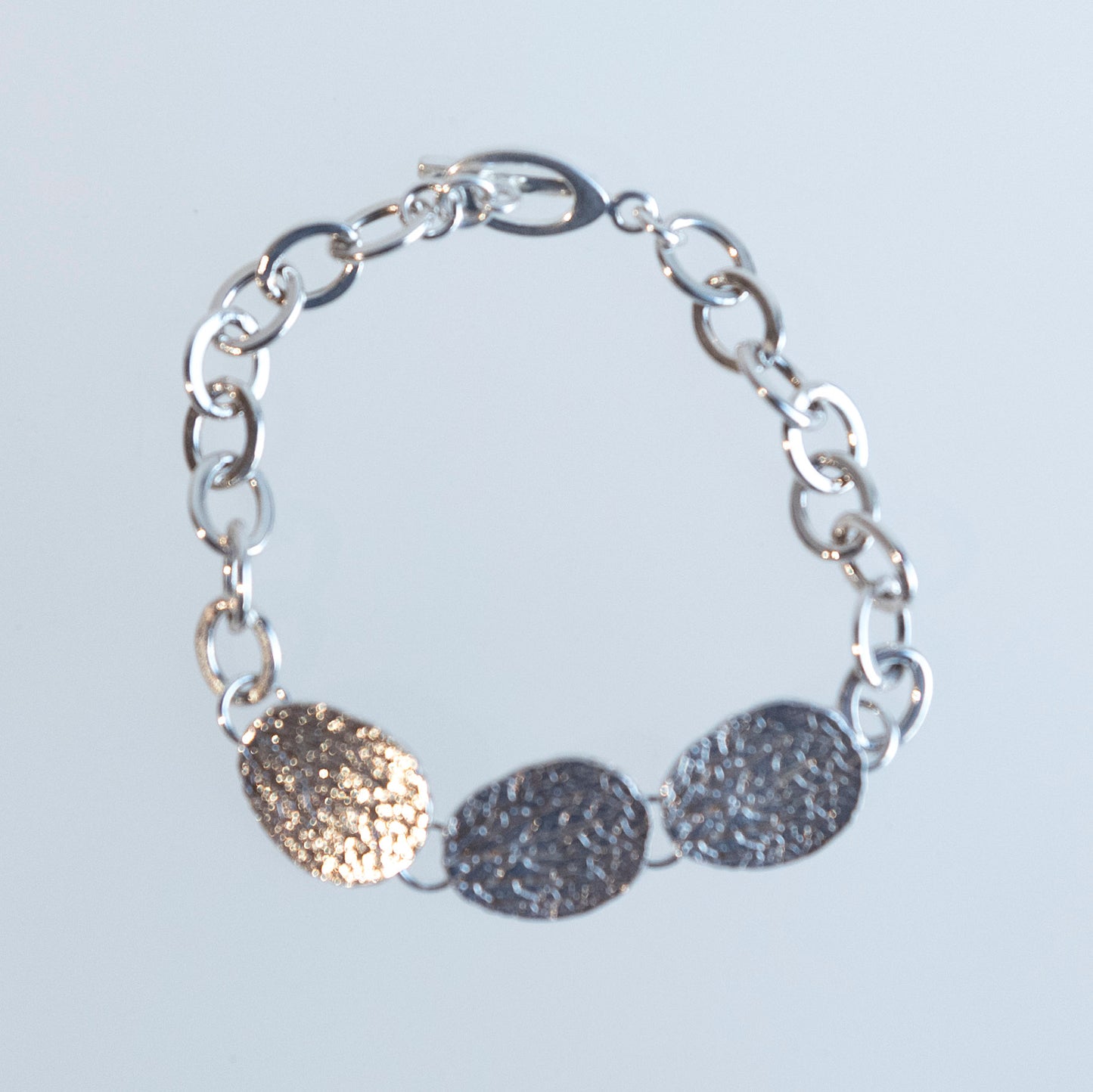 Brenda Wong, Elaine Bracelet