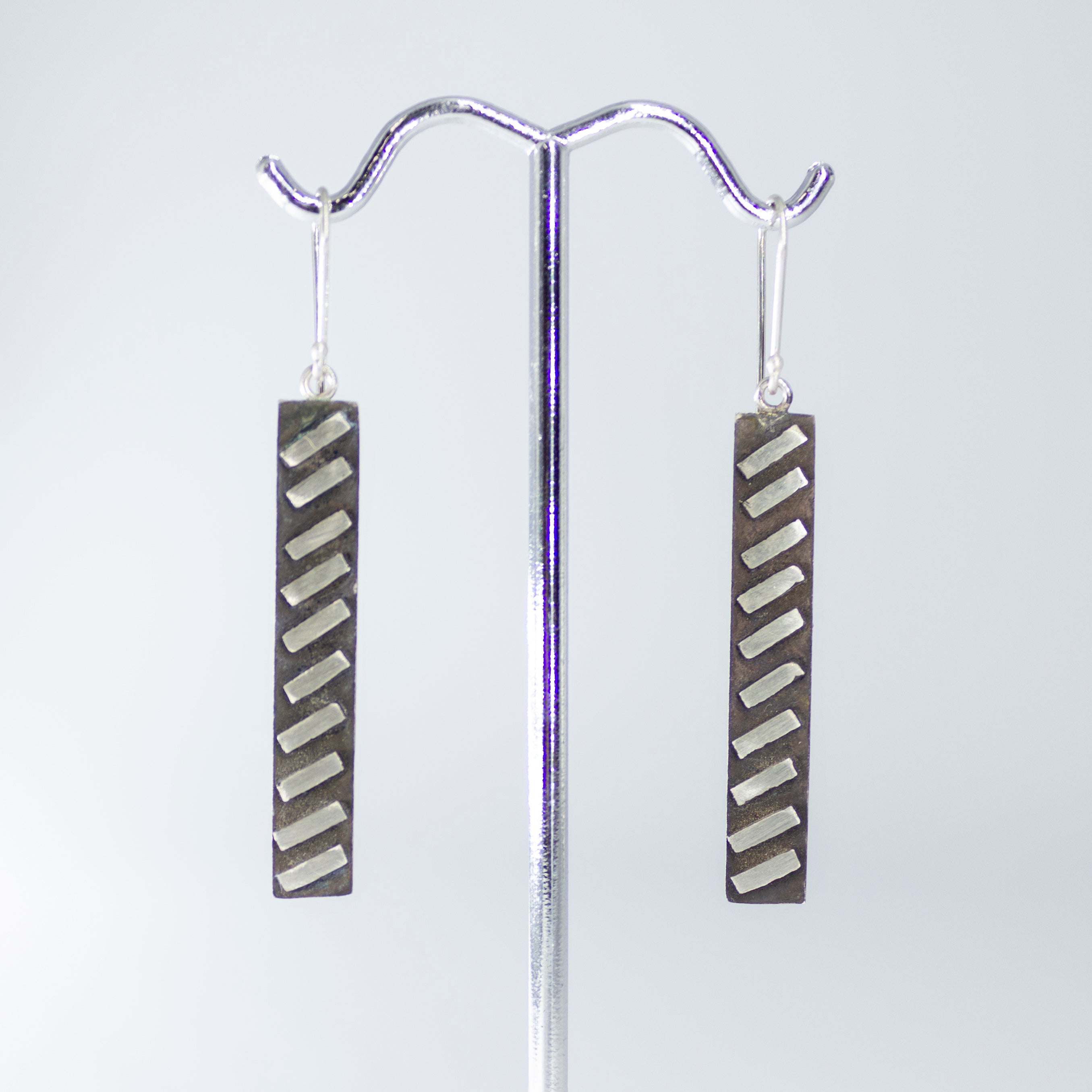 Andrea Mueller, Diagonal Stitch Dangles