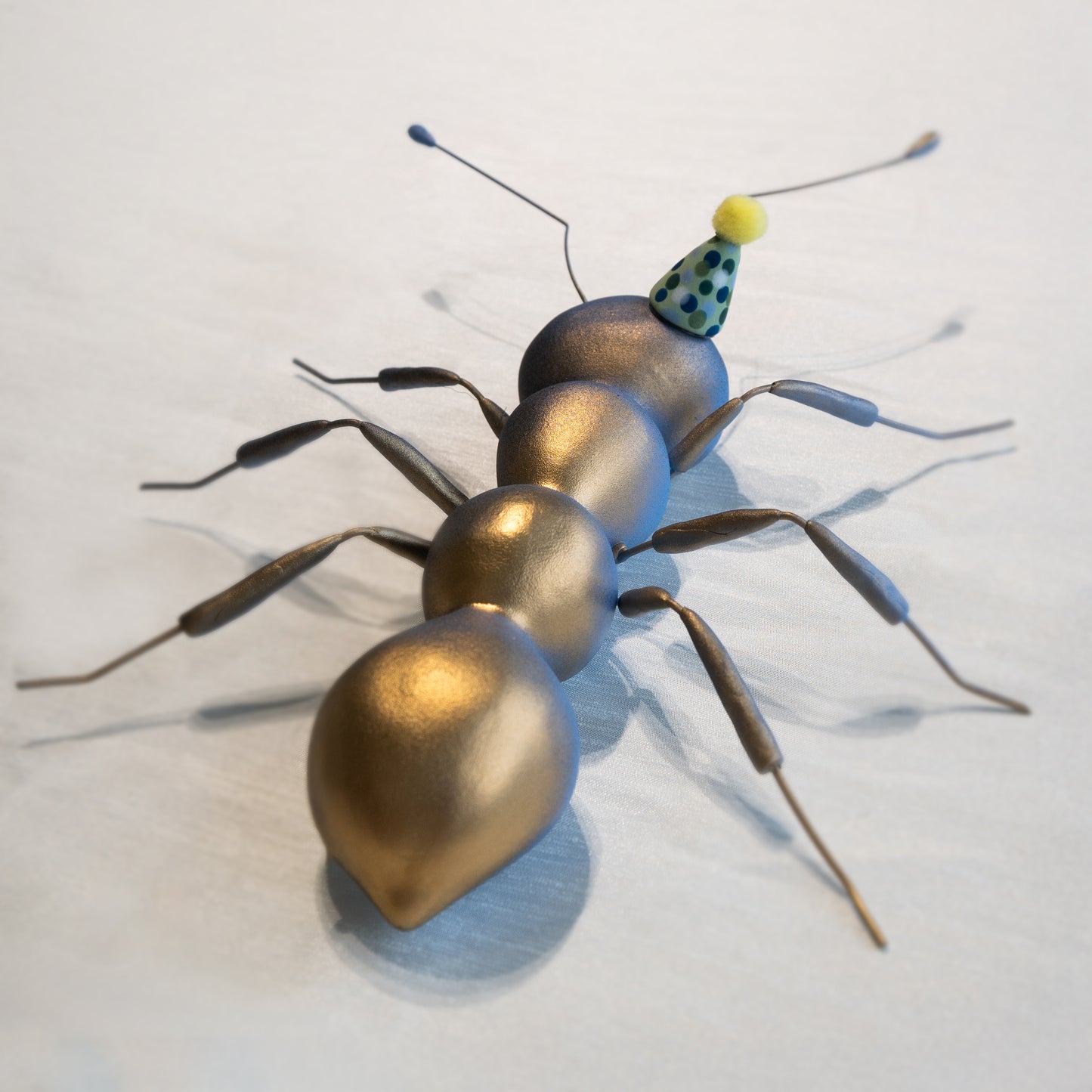 Dauma Stirbyte, Party Ant