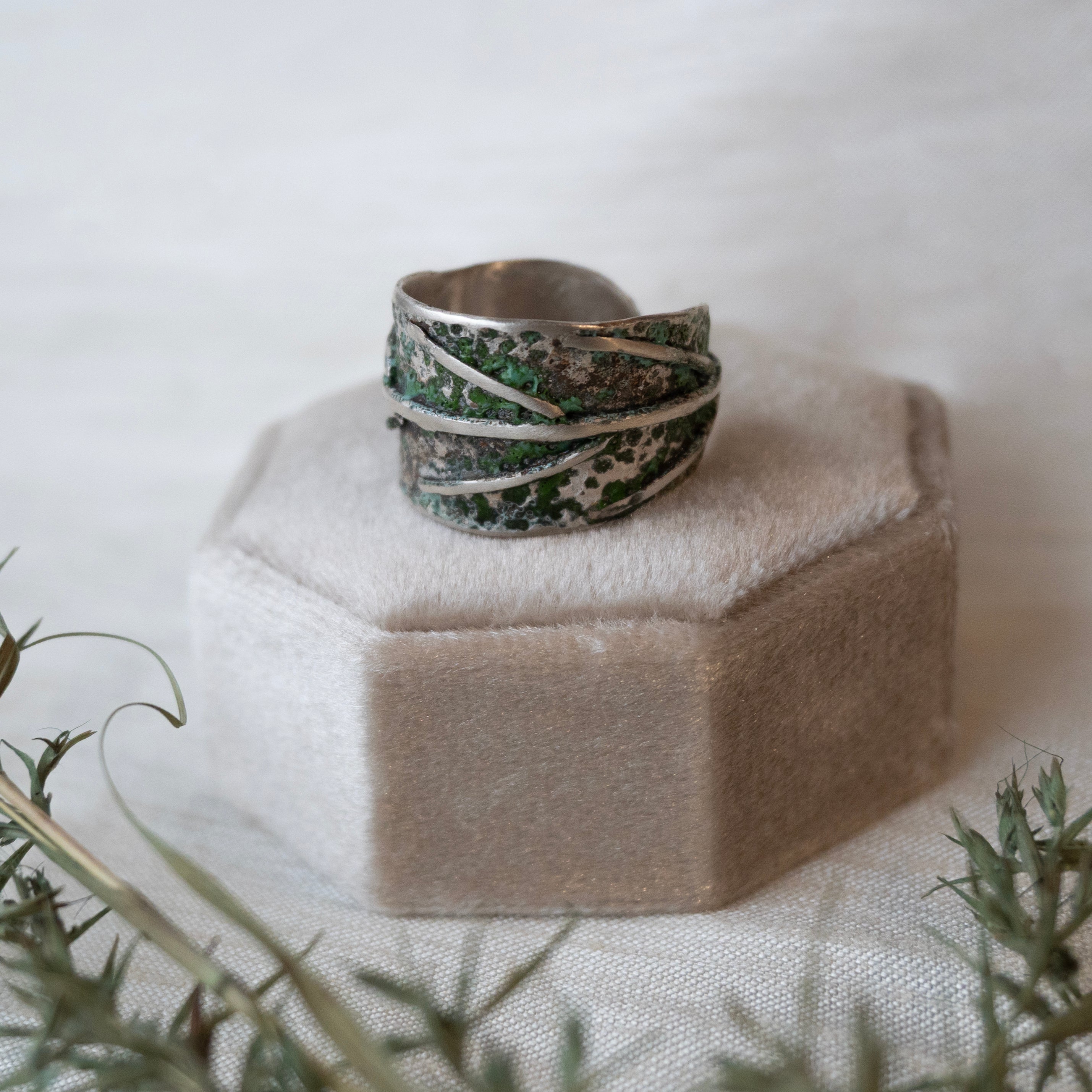 Galili Ellis, Silver and Green Leaf Ring