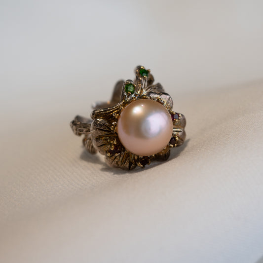 Out Designs, Pearl in Bloom Ring