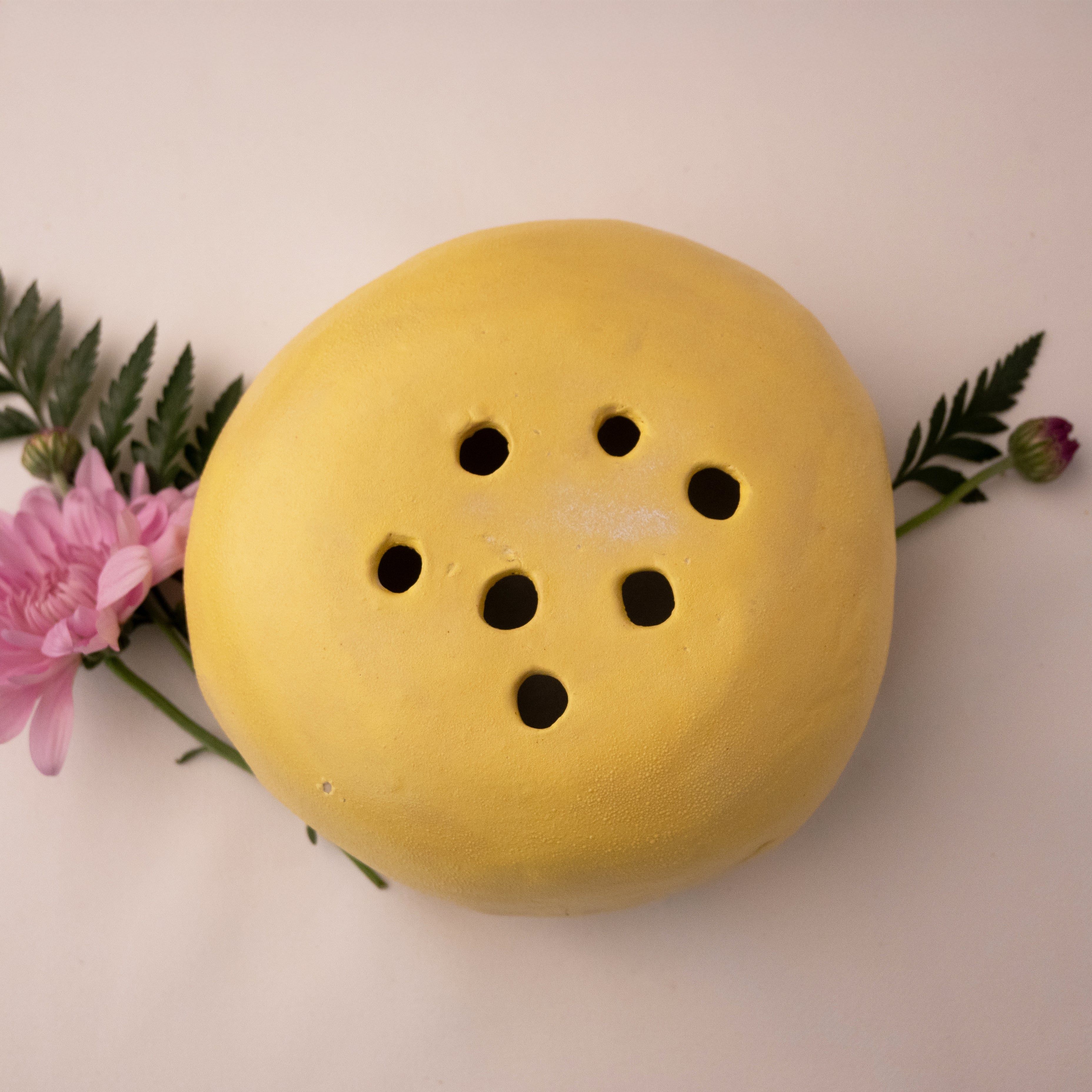 Heidi Conrod, Frog Vase
