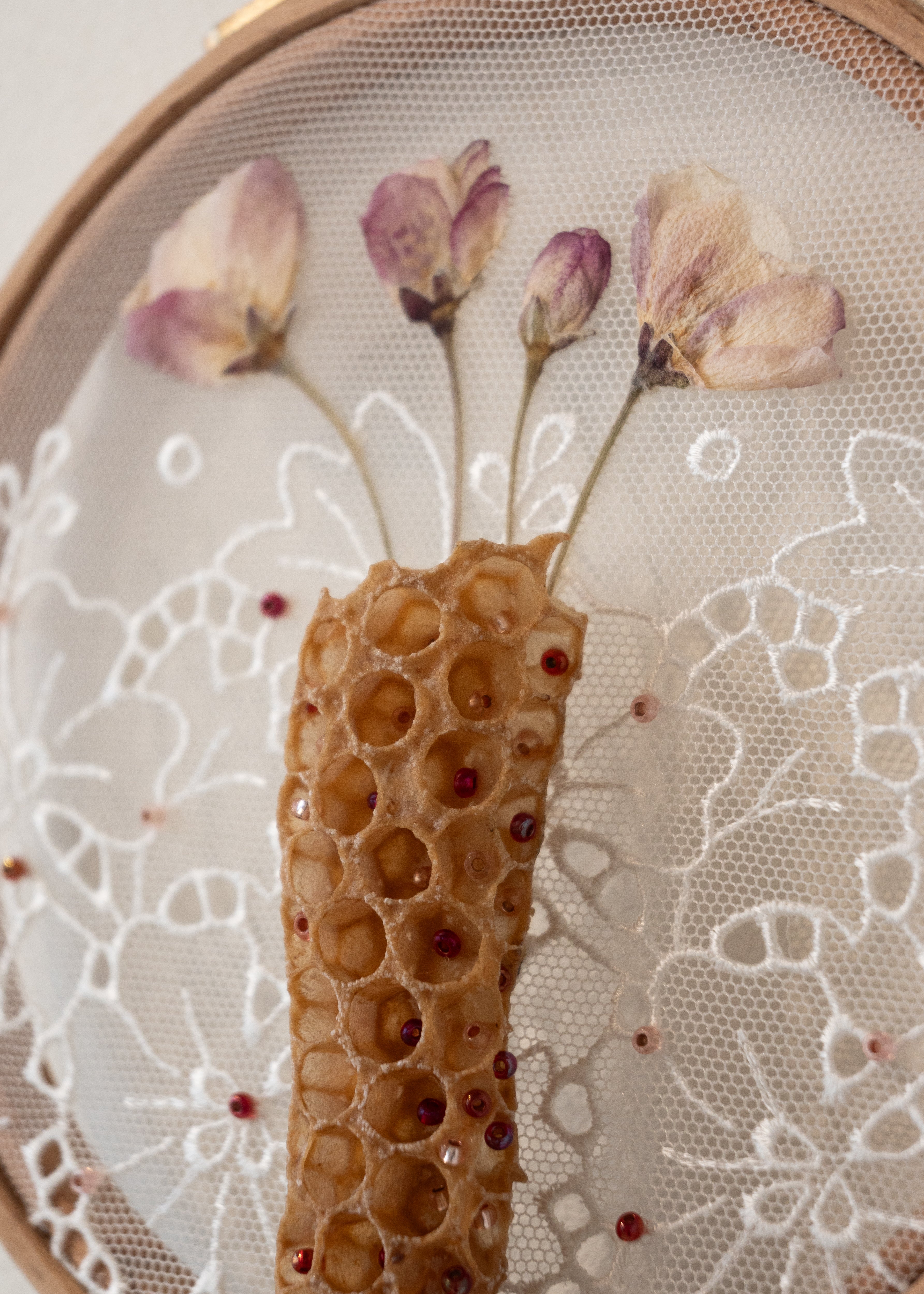 Ava Roth, Honeycomb Vase, Lace-2