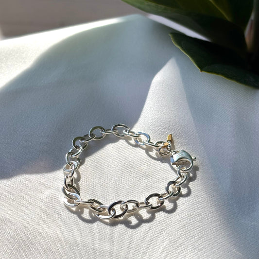 Brenda Wong, Delmonico Bracelet