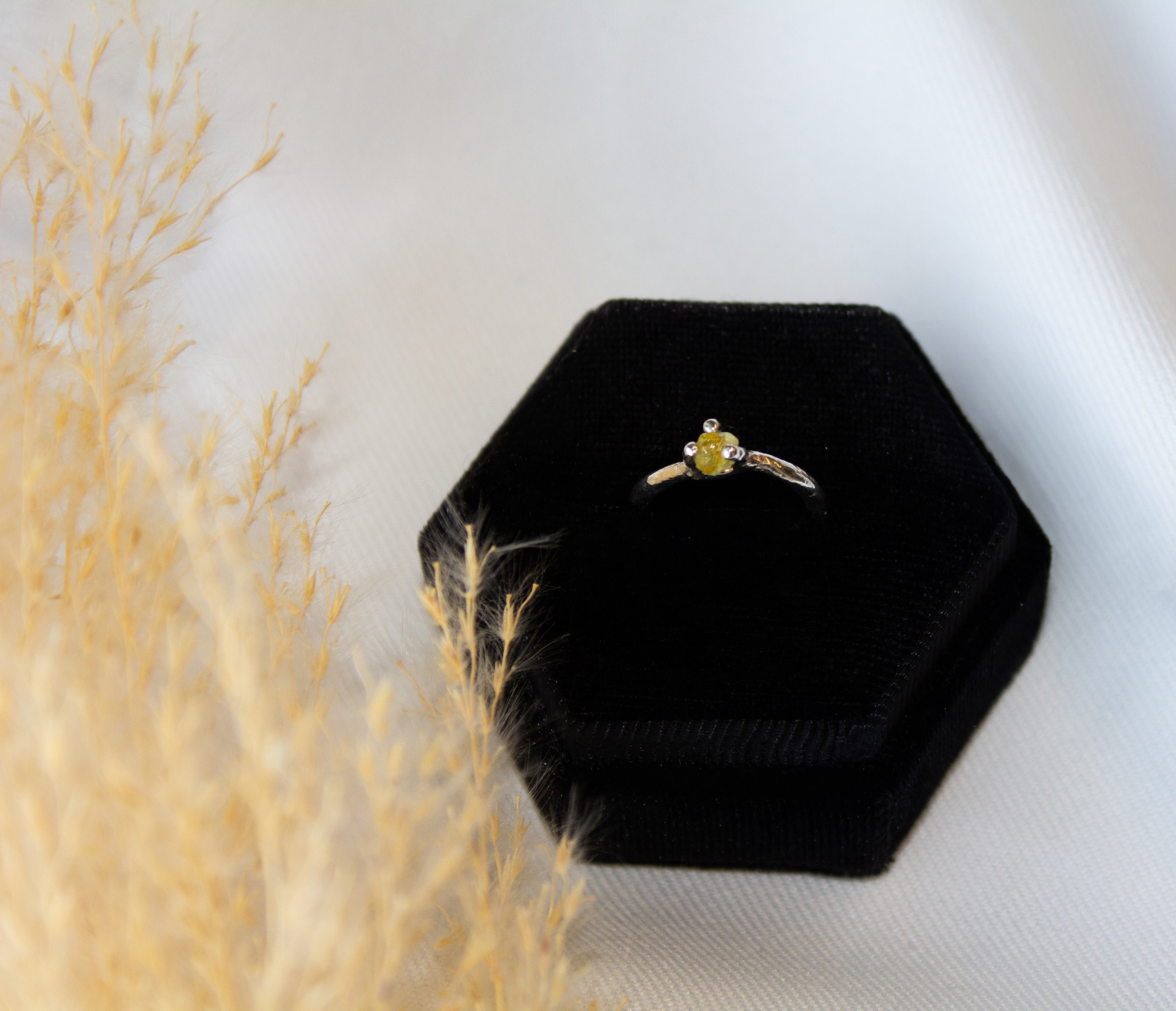 RYHN, Rough Sapphire Ring