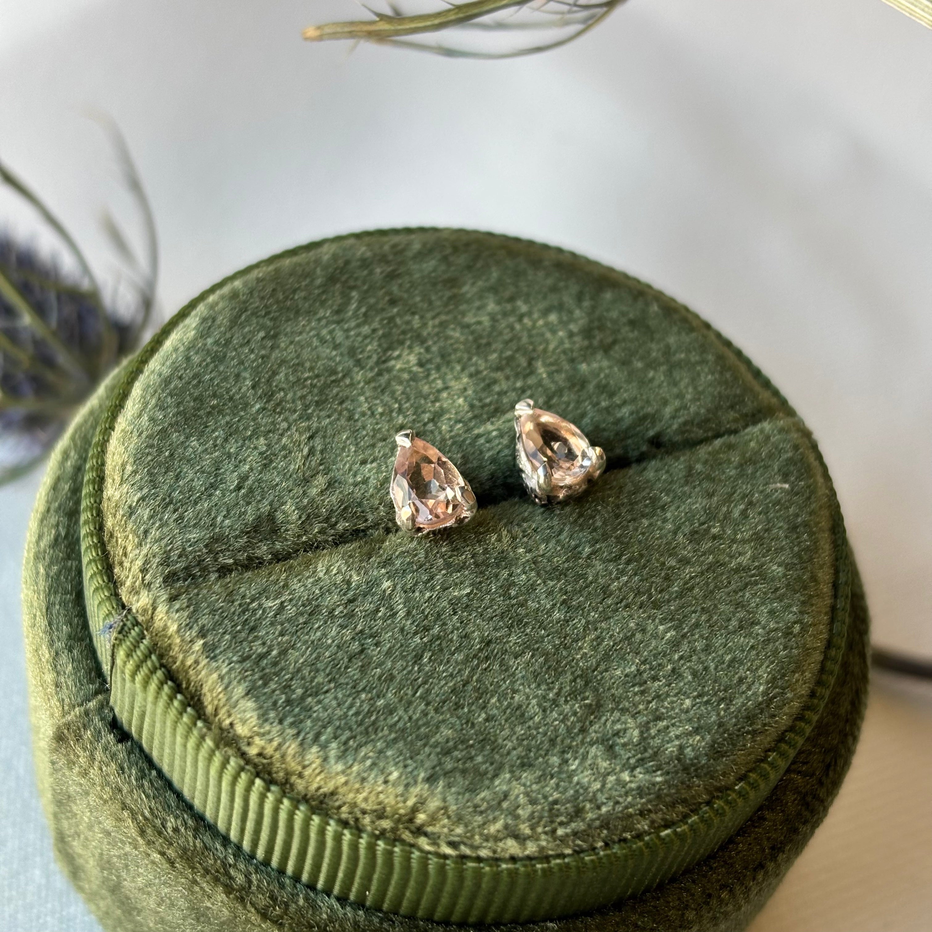 RYHN, Morganite Tear Studs