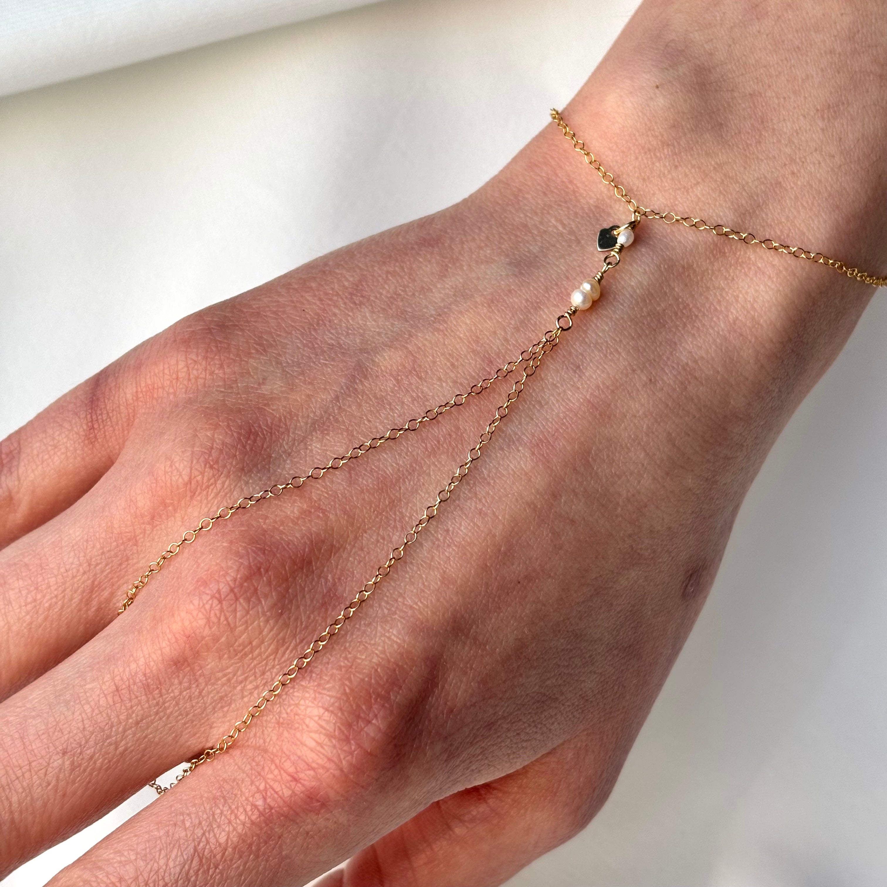 Hailey Jane, Hand Chain