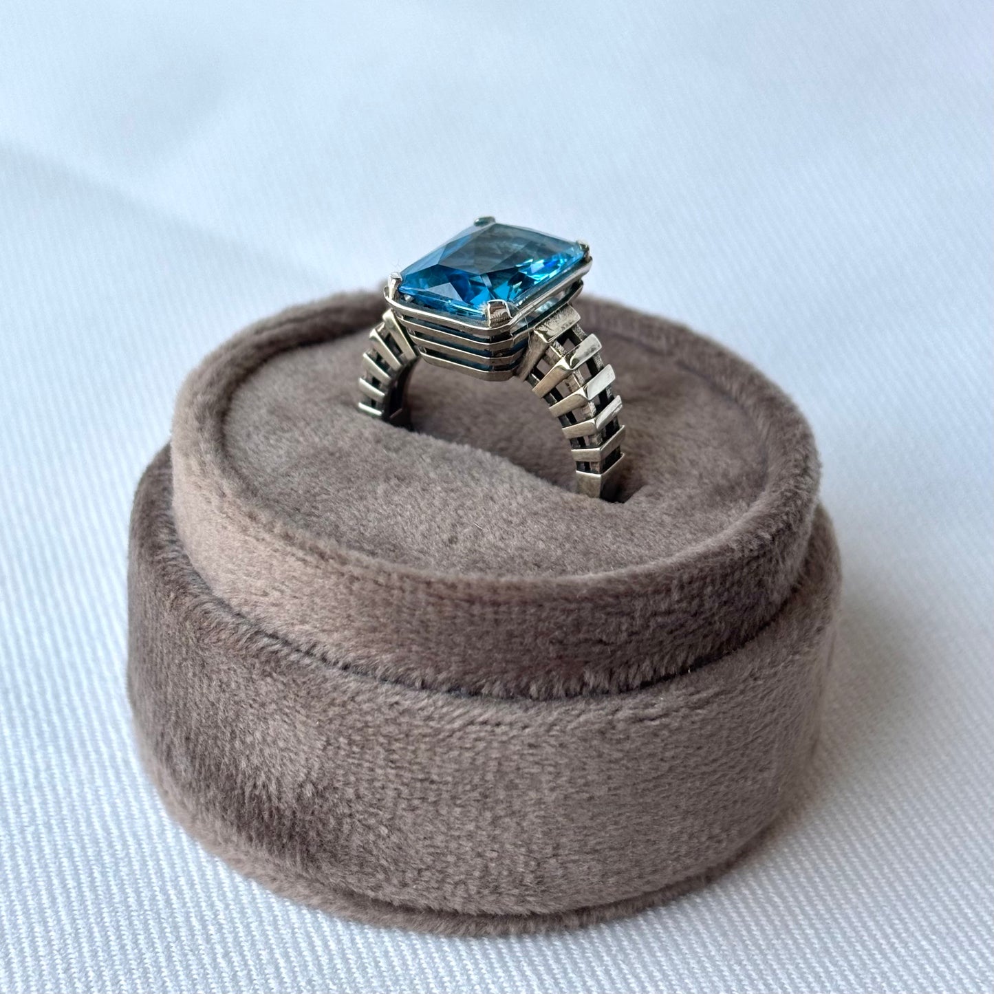 Spoke, Temple of Athena Ring
