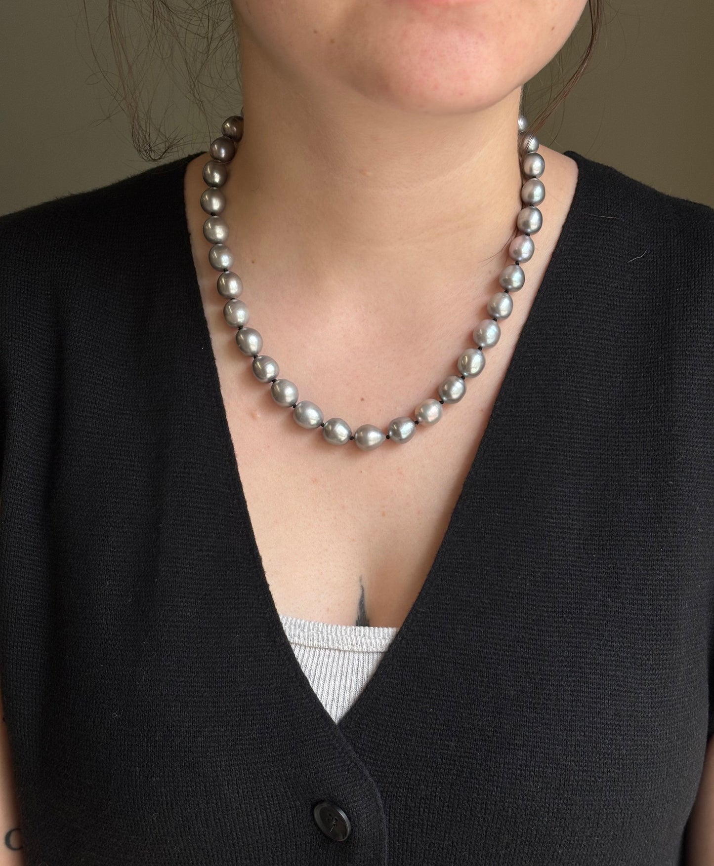 Andrea Mueller, Grey Large Pearl Necklace
