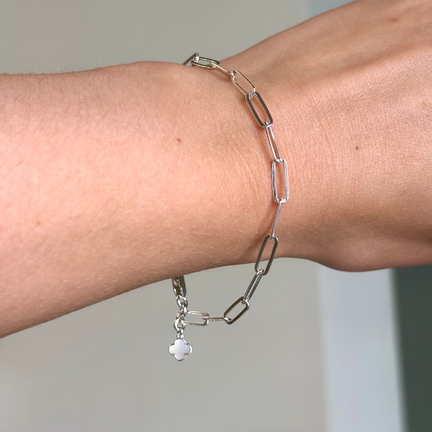Brenda Wong, Kelce Bracelet