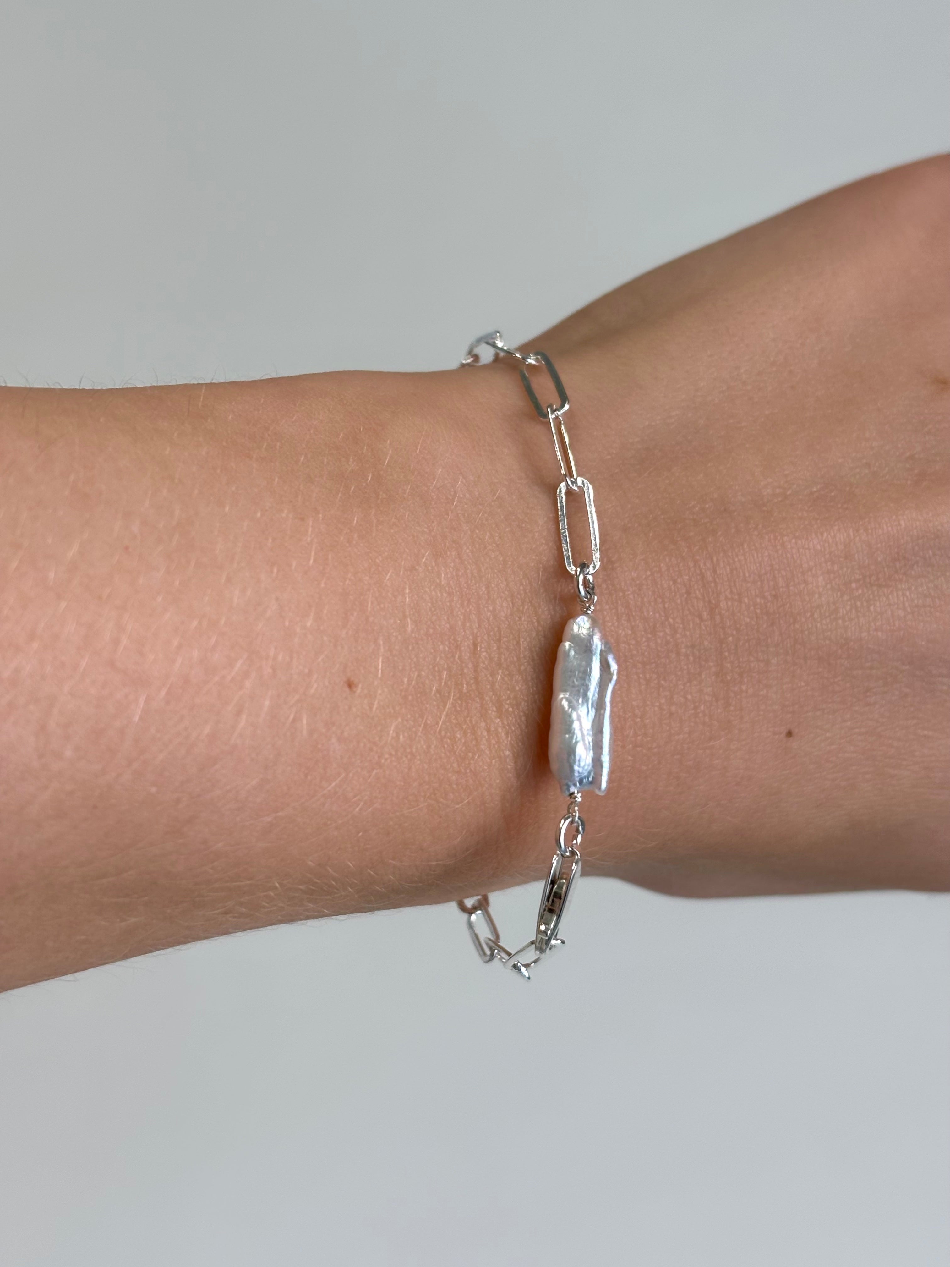 Brenda Wong, Merritt Bracelet