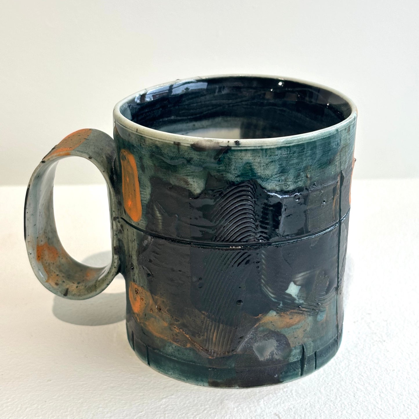 Dauma Stirbyte, Mug