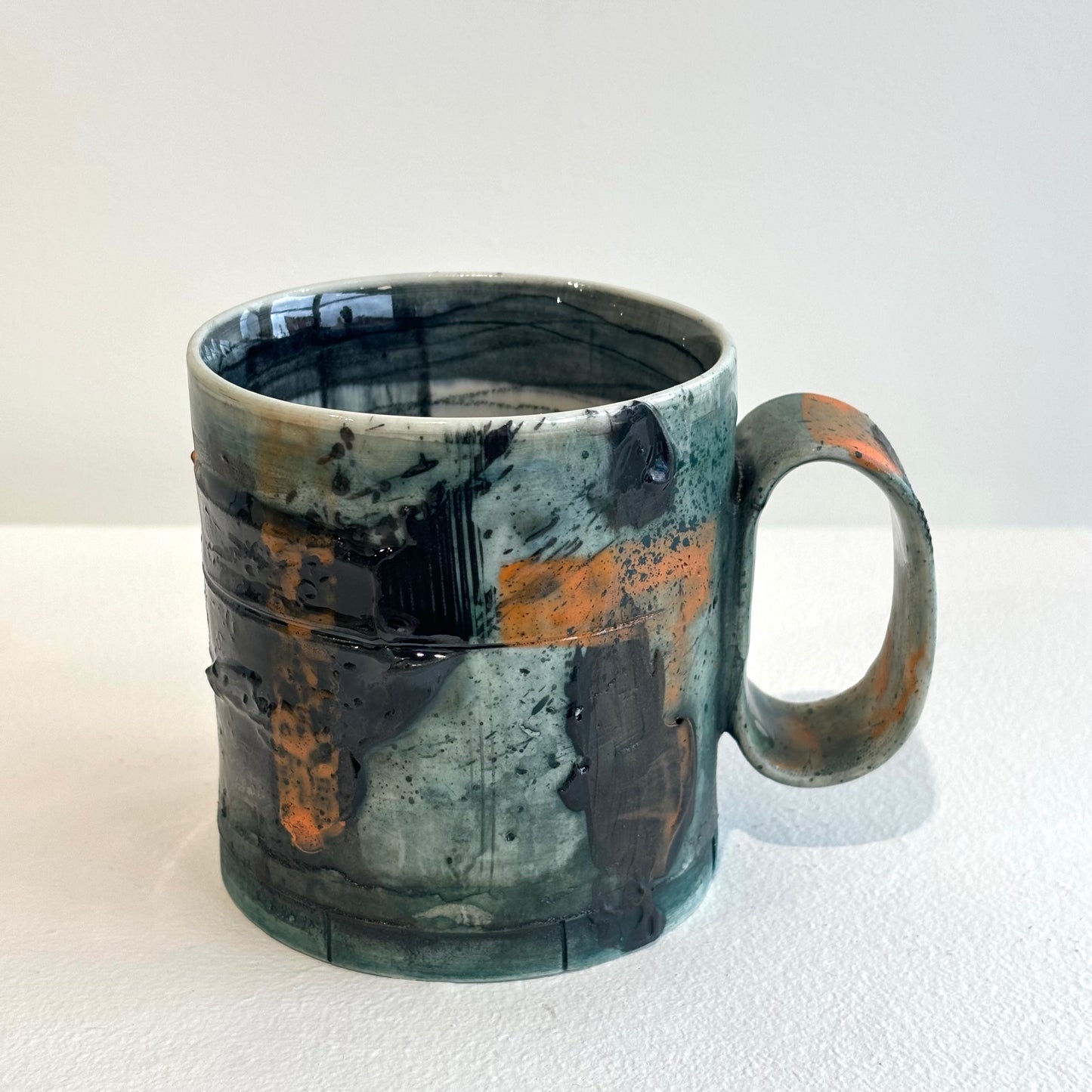 Dauma Stirbyte, Mug