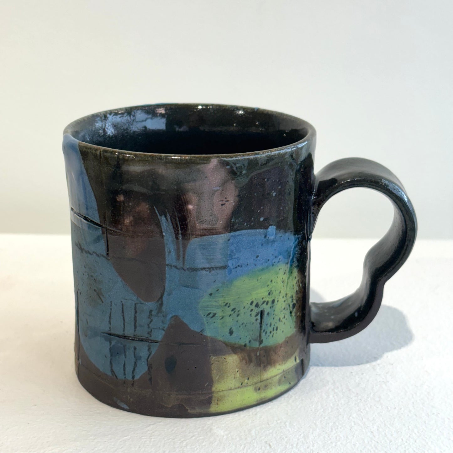 Dauma Stirbyte, Mug