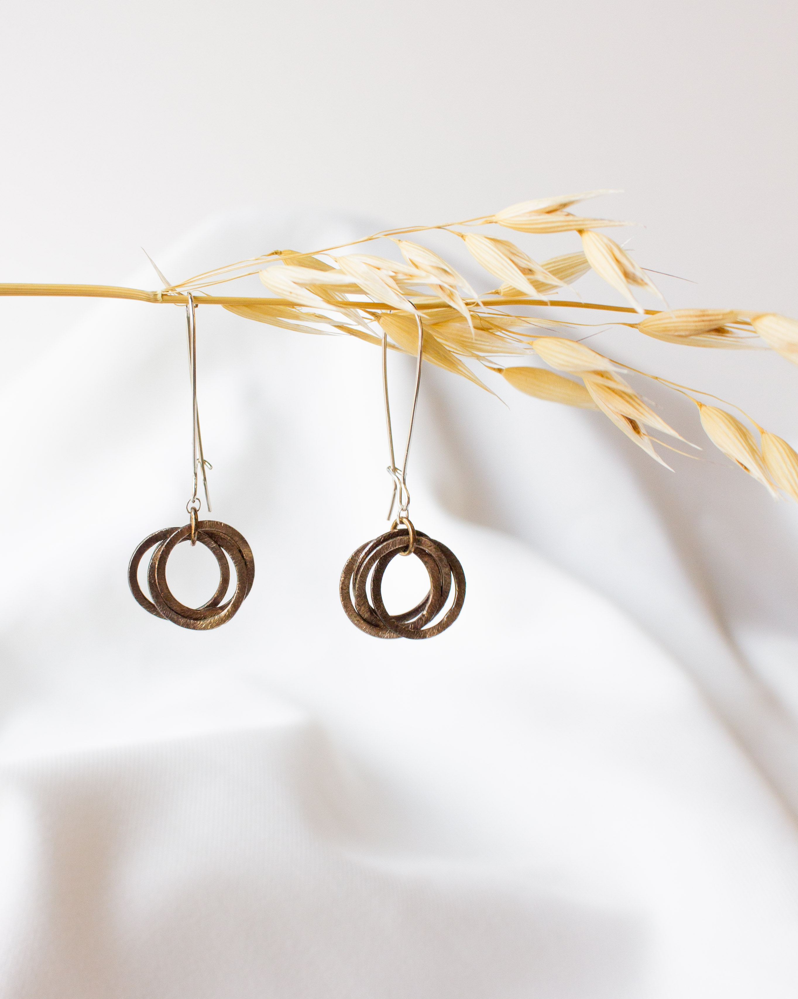 Brenda Wong, Linked Circle Earrings-1