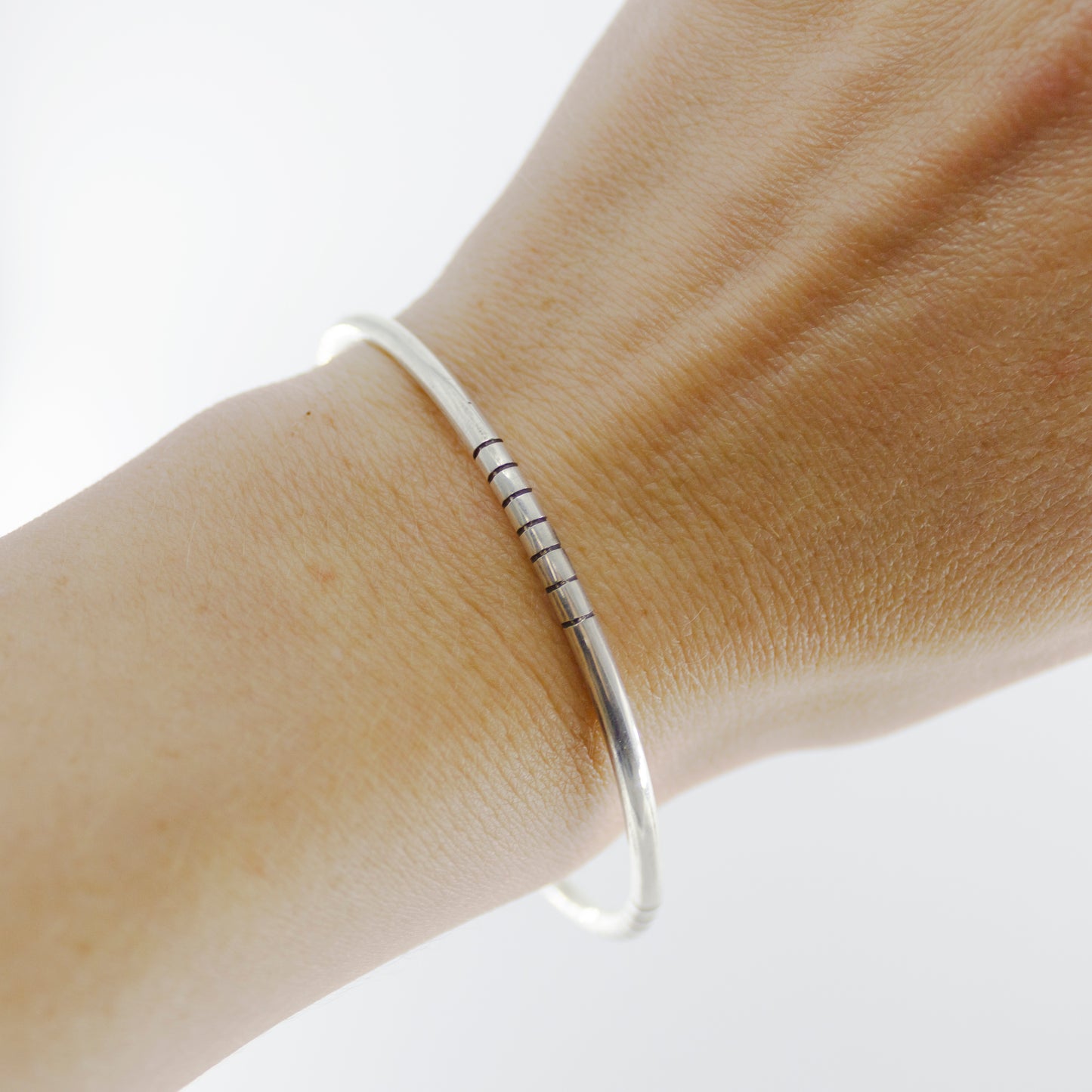 Andrea Mueller, Round Bangle with Linear Details