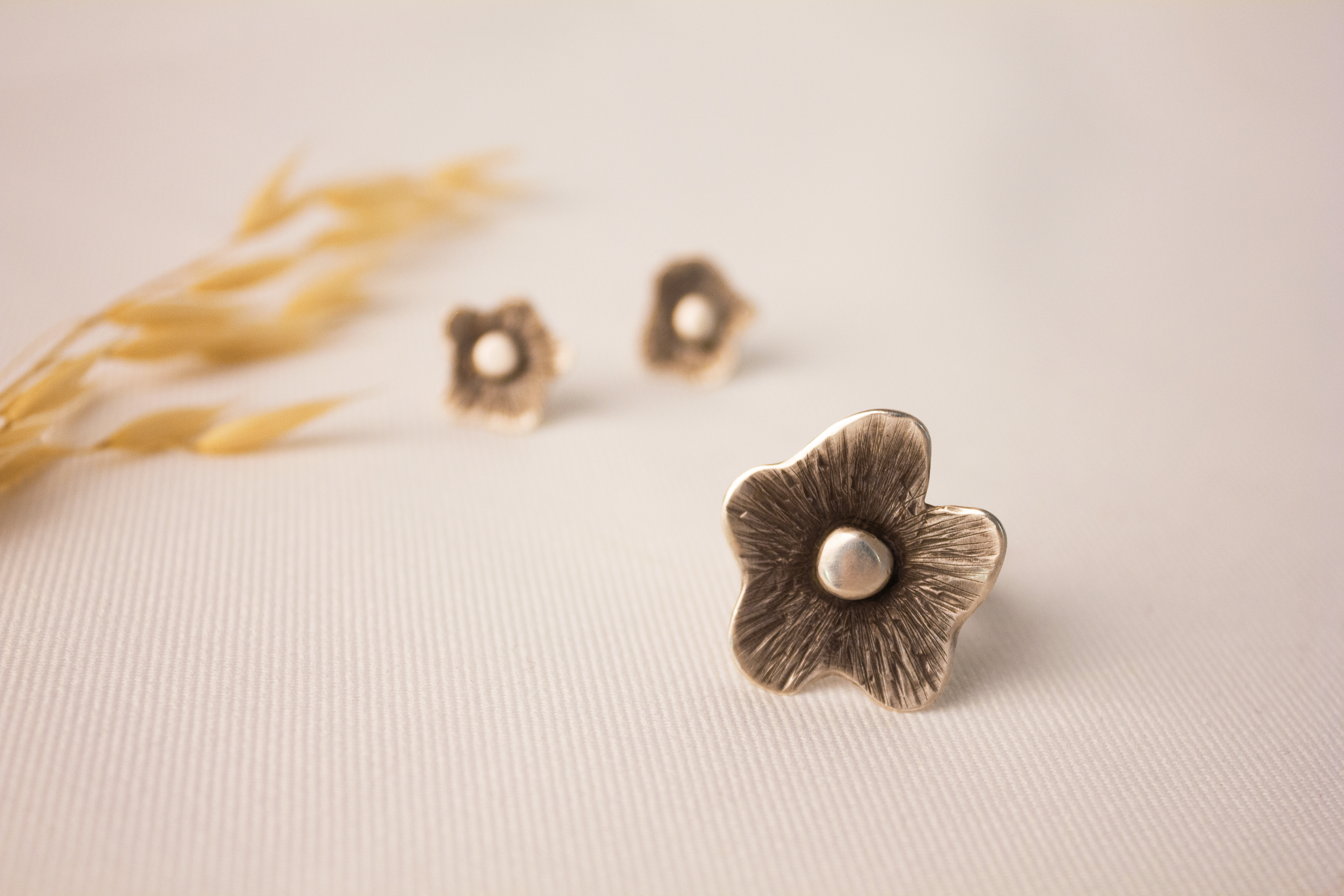 Galili Ellis, Stylized Poppy Ring-3