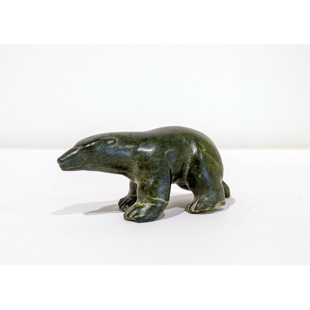 Munamee Shaqu, Traversing Bear