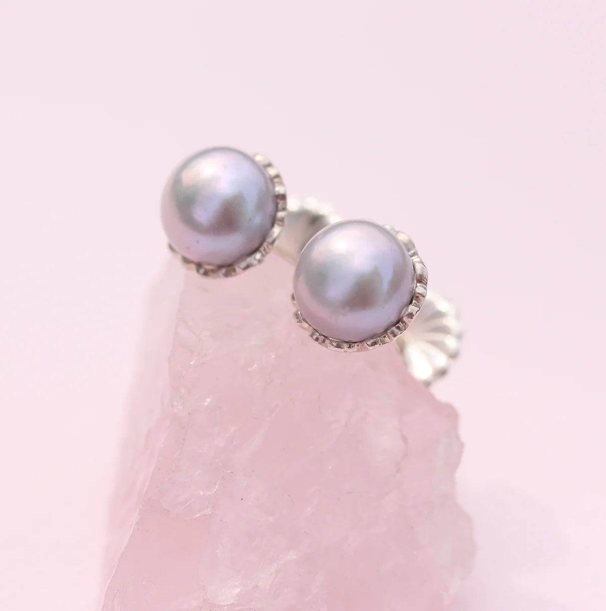 Kathryn Rebecca, Detailed Pearl Earrings