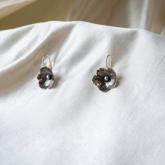 Galili Ellis, Silver Flower Earrings