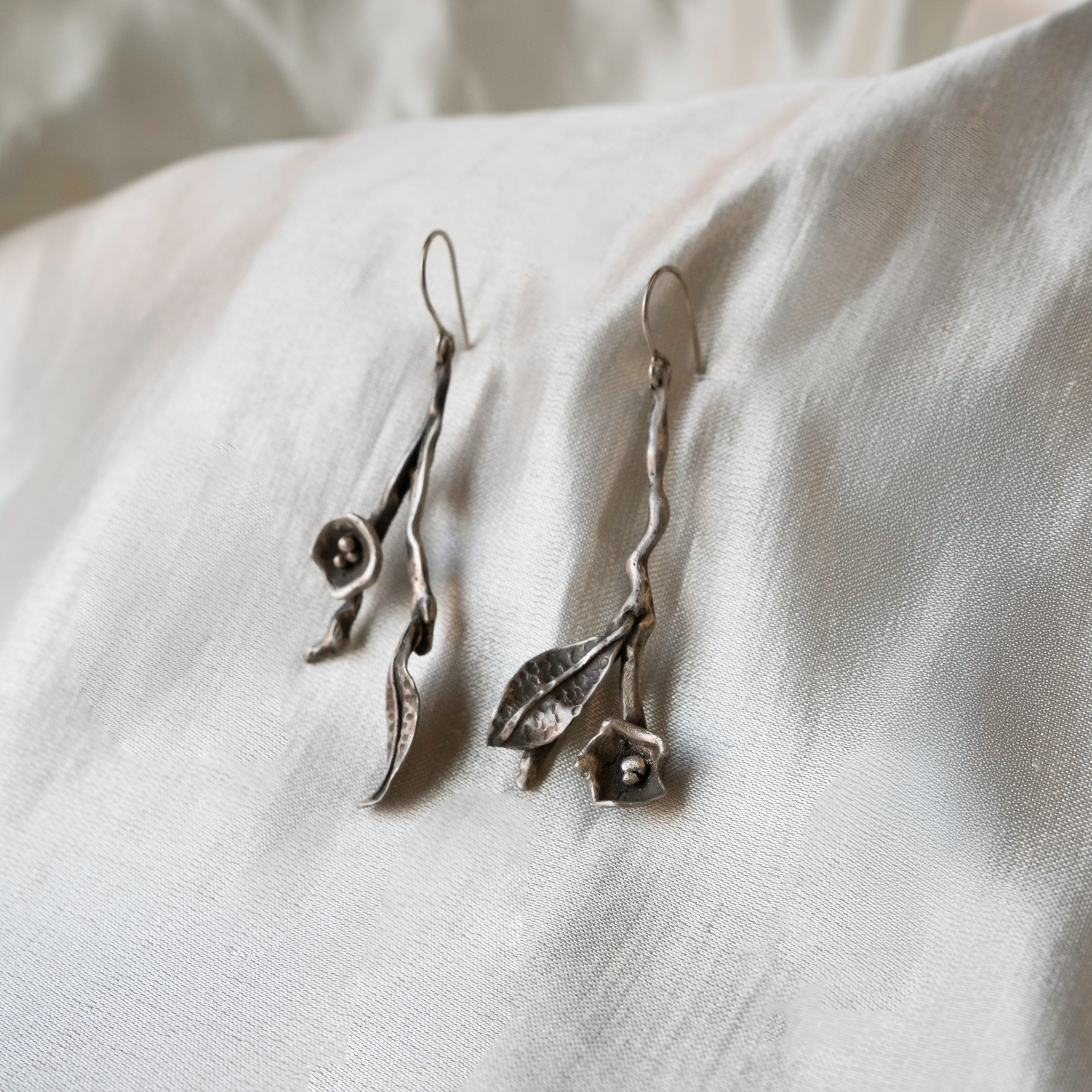 Galili Ellis, Silver Poppy Earrings