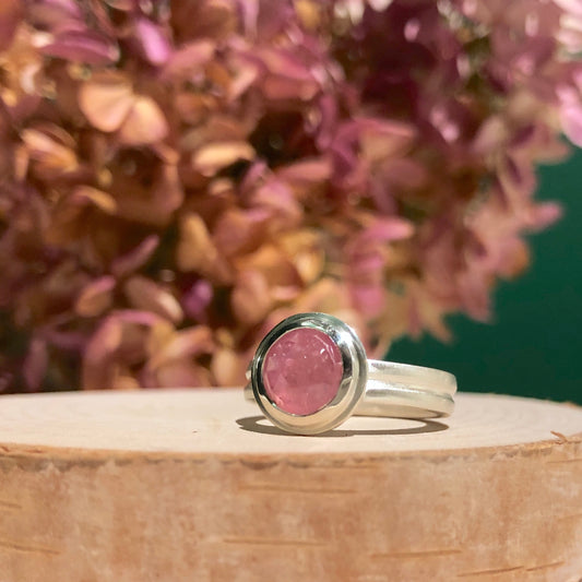 Andrea Mueller, Pink Sapphire Ring