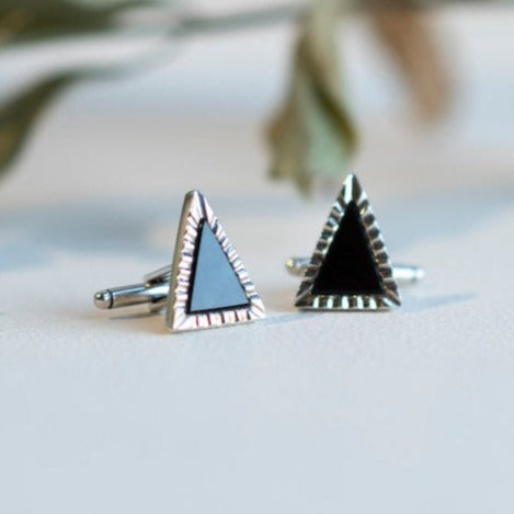 Alexandra Temple, Tierras Lejanas Obsidian Triangle Cufflinks