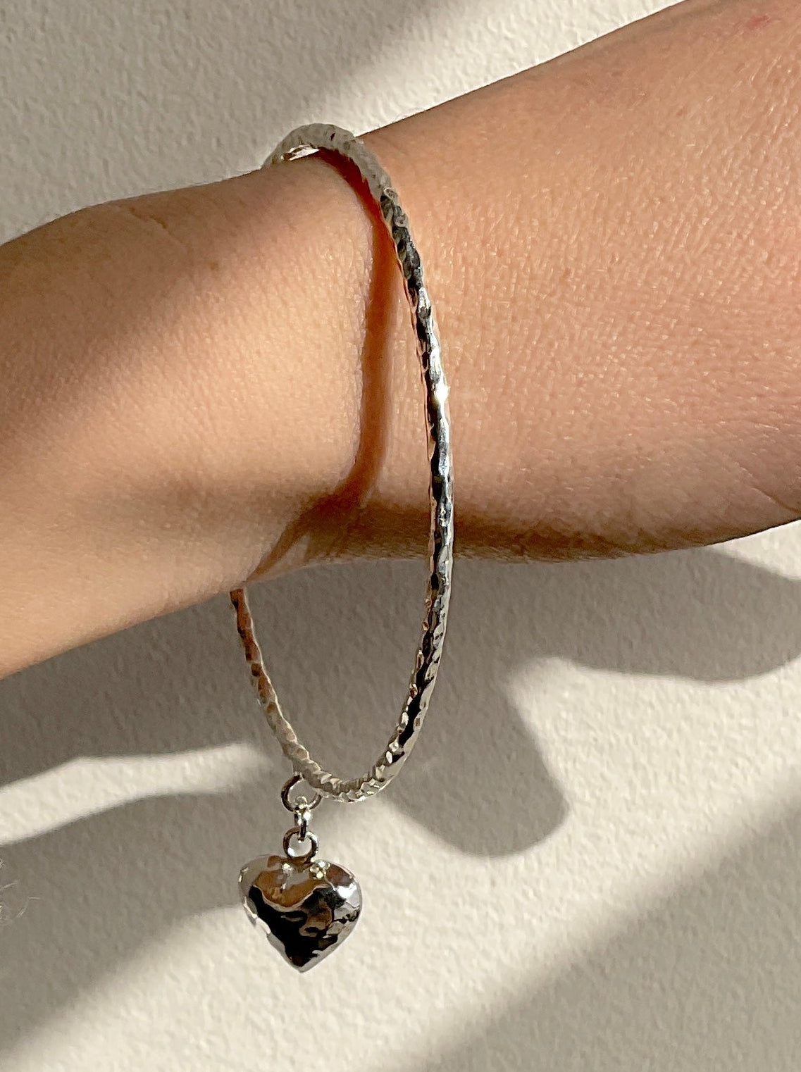 Brenda Wong, Shelby Bracelet