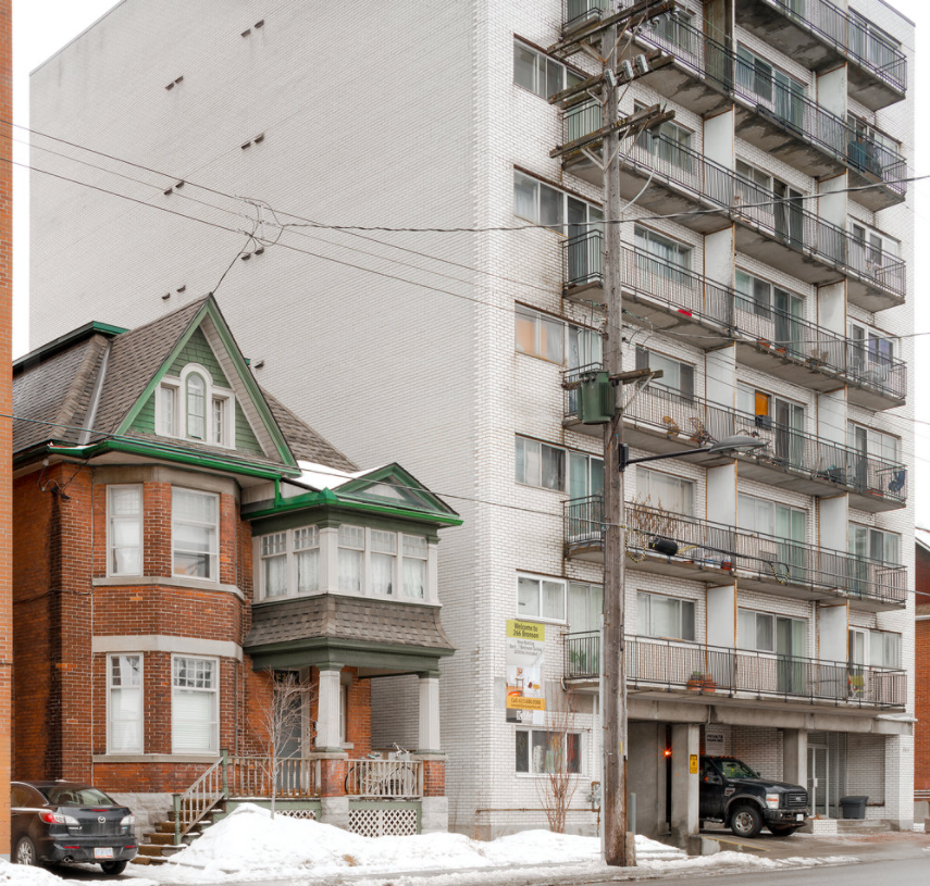 Błażej Marczak, Heritage House, Bronson Ave